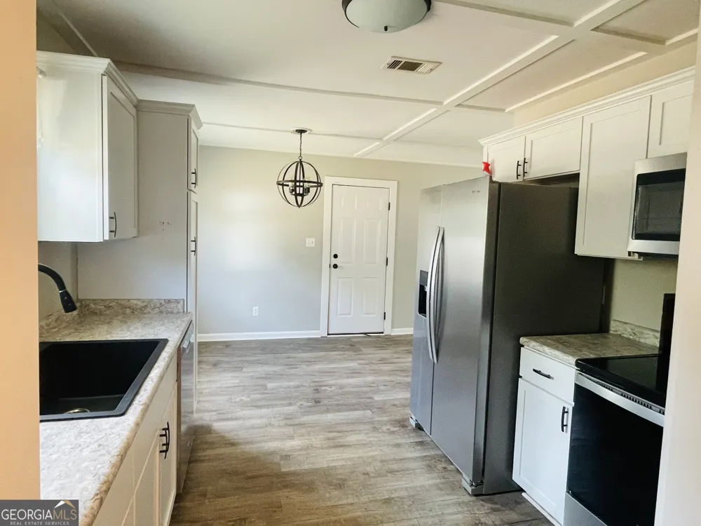 177 Skyline BLVD Lyons, GA 30436