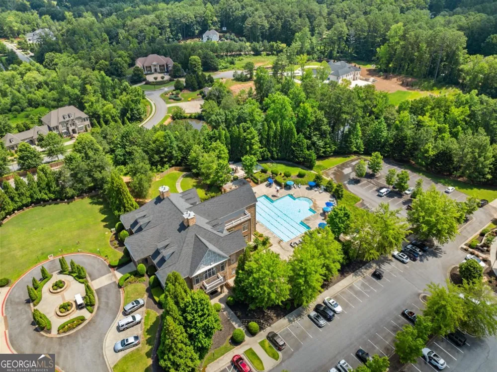 5060 Kings Close Milton, GA 30004