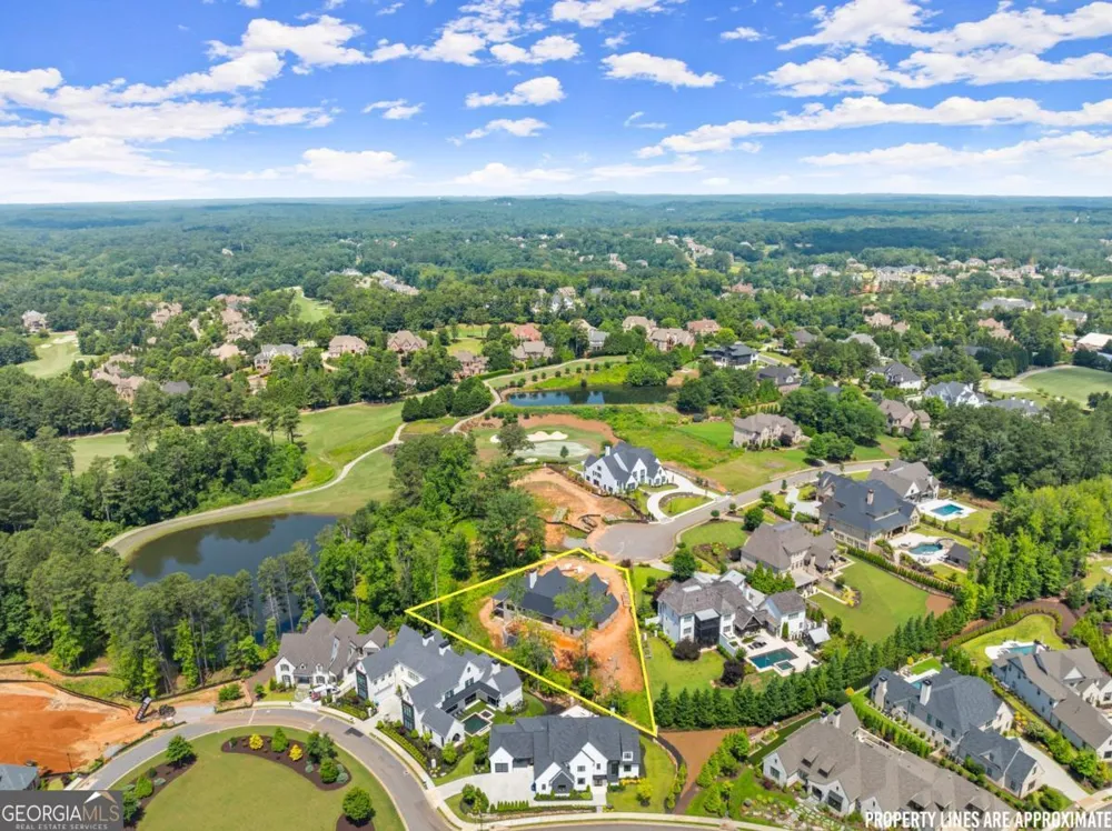 5060 Kings Close Milton, GA 30004