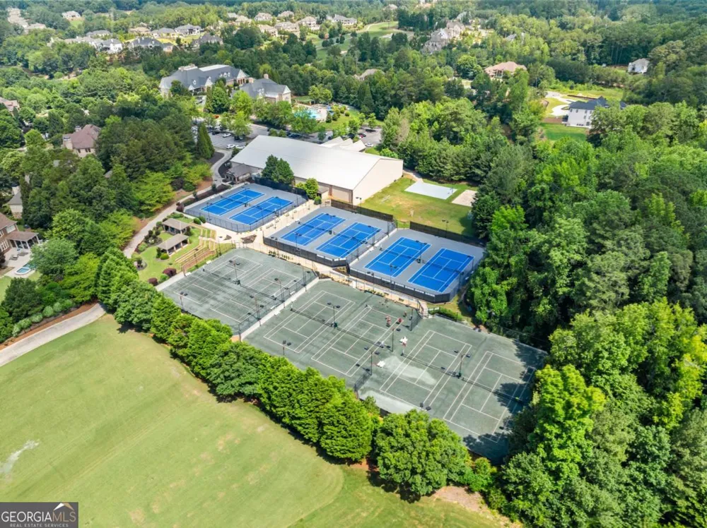 5060 Kings Close Milton, GA 30004