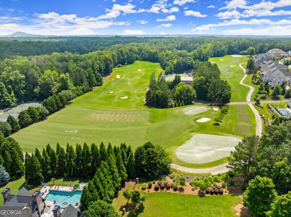 5060 Kings Close Milton, GA 30004