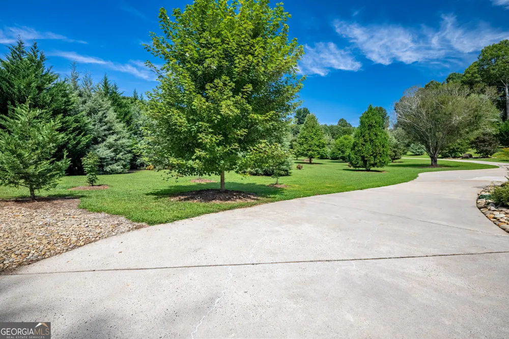 198 Stonecreek DR Franklin, NC 28734