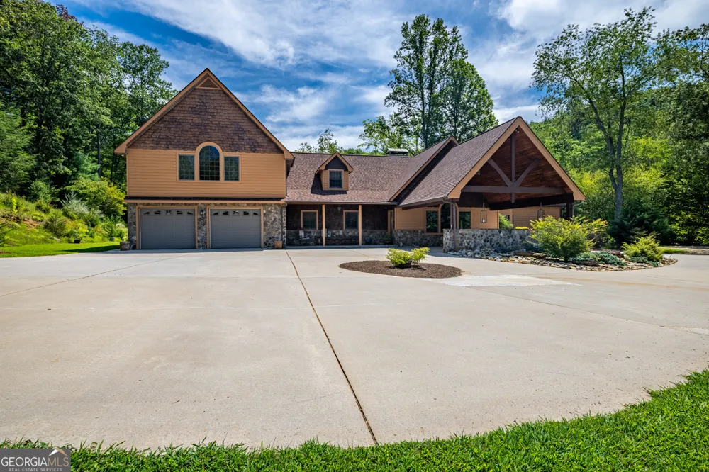 198 Stonecreek DR Franklin, NC 28734