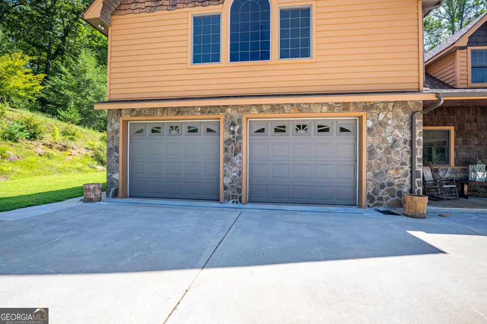 198 Stonecreek DR Franklin, NC 28734
