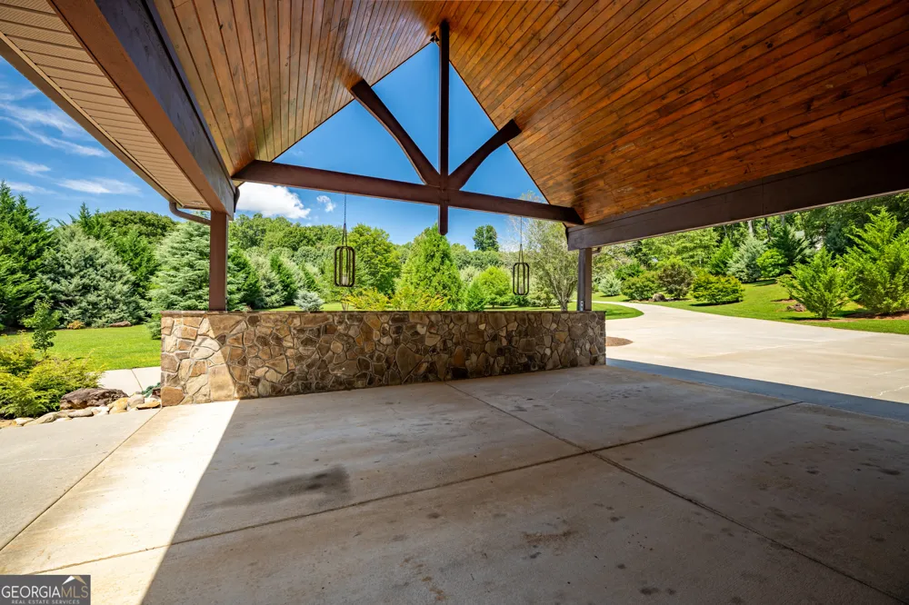198 Stonecreek DR Franklin, NC 28734