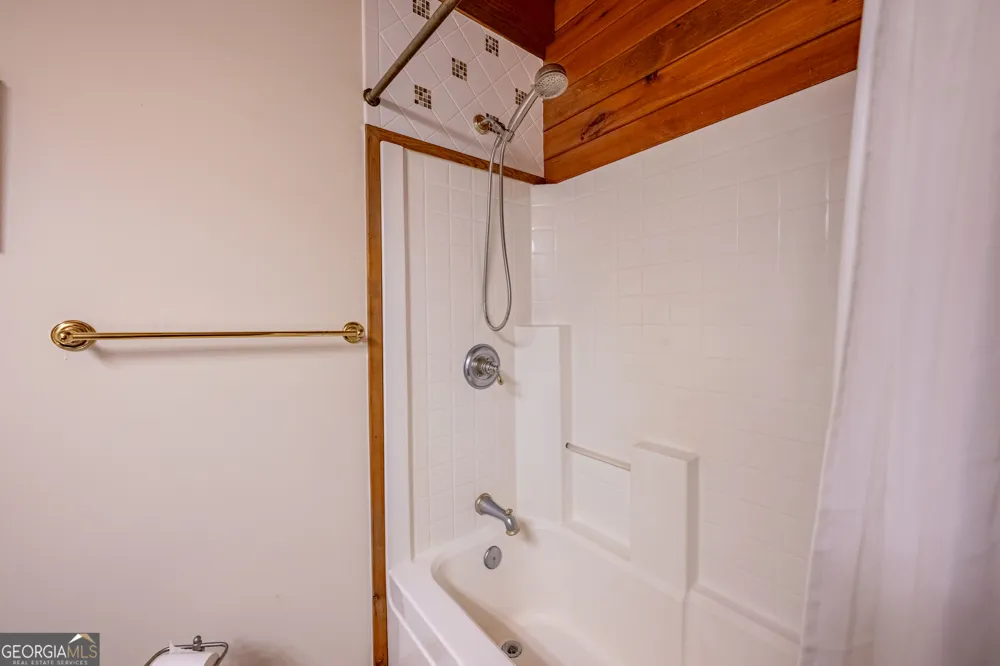 198 Stonecreek DR Franklin, NC 28734