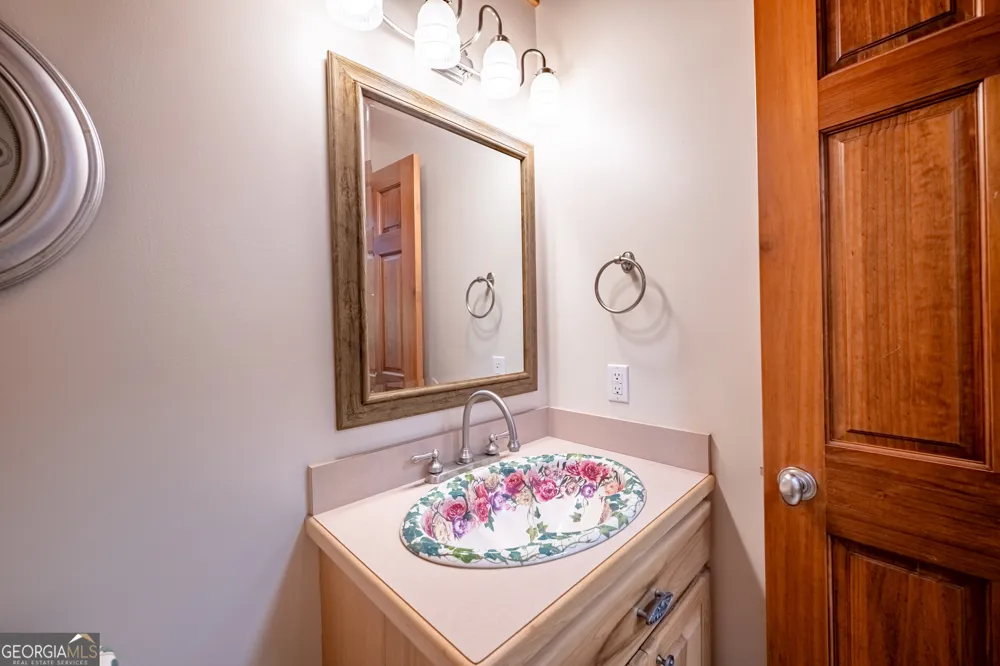 198 Stonecreek DR Franklin, NC 28734