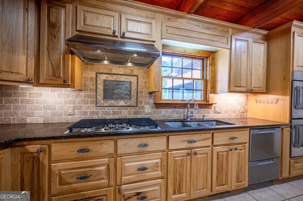 198 Stonecreek DR Franklin, NC 28734