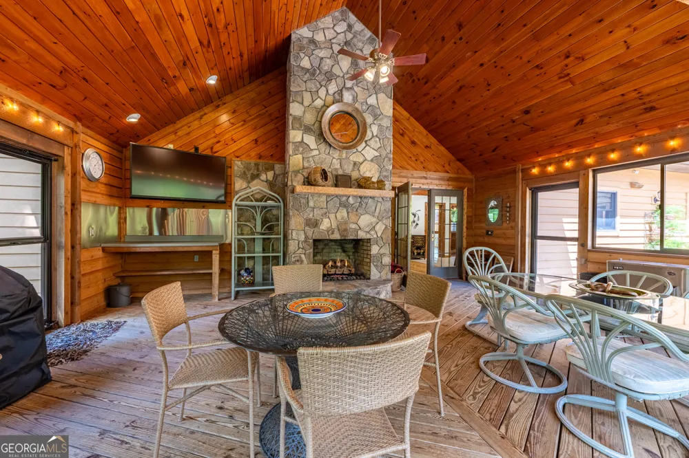 198 Stonecreek DR Franklin, NC 28734