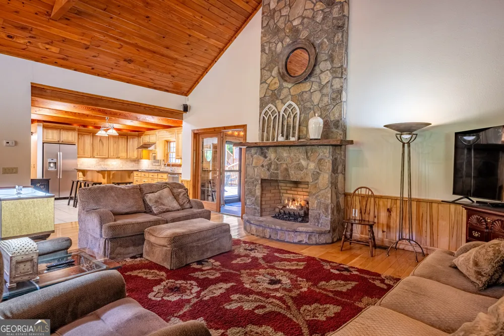198 Stonecreek DR Franklin, NC 28734