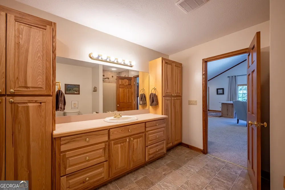 198 Stonecreek DR Franklin, NC 28734