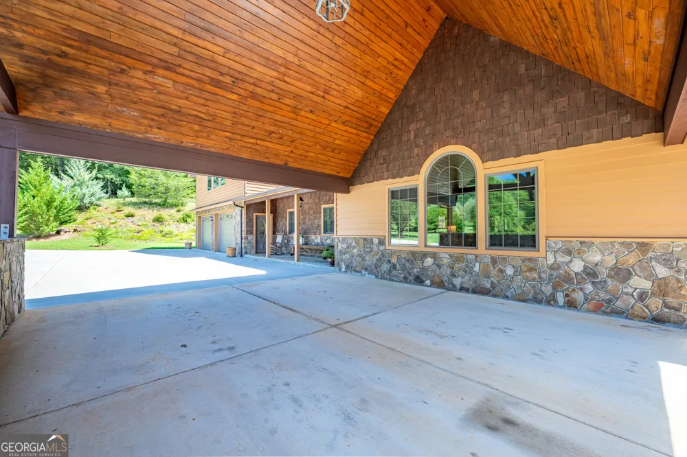 198 Stonecreek DR Franklin, NC 28734