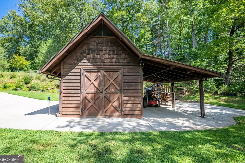 198 Stonecreek DR Franklin, NC 28734