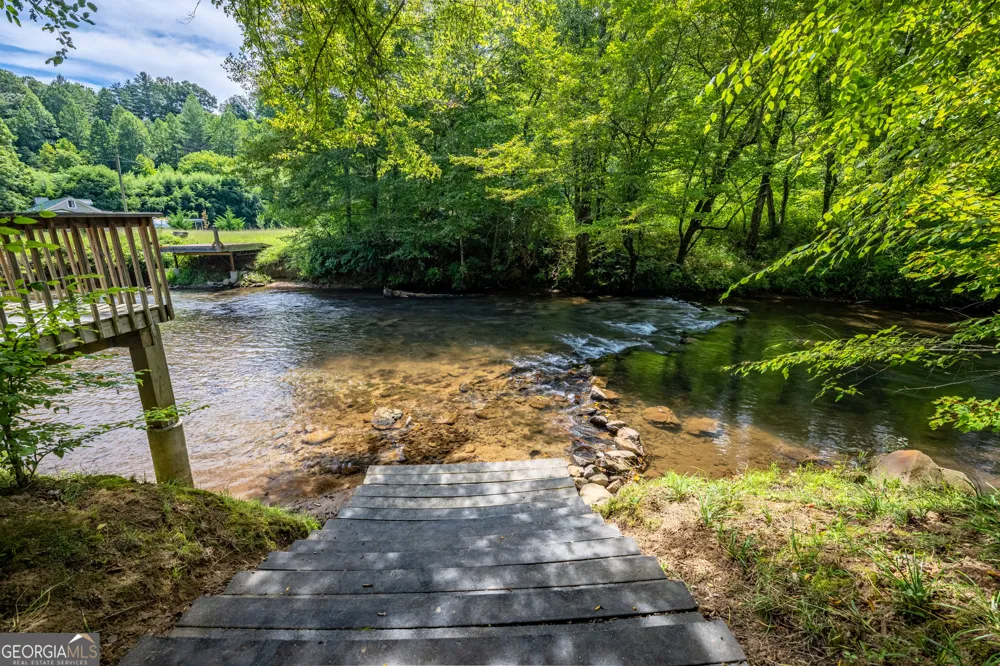 198 Stonecreek DR Franklin, NC 28734