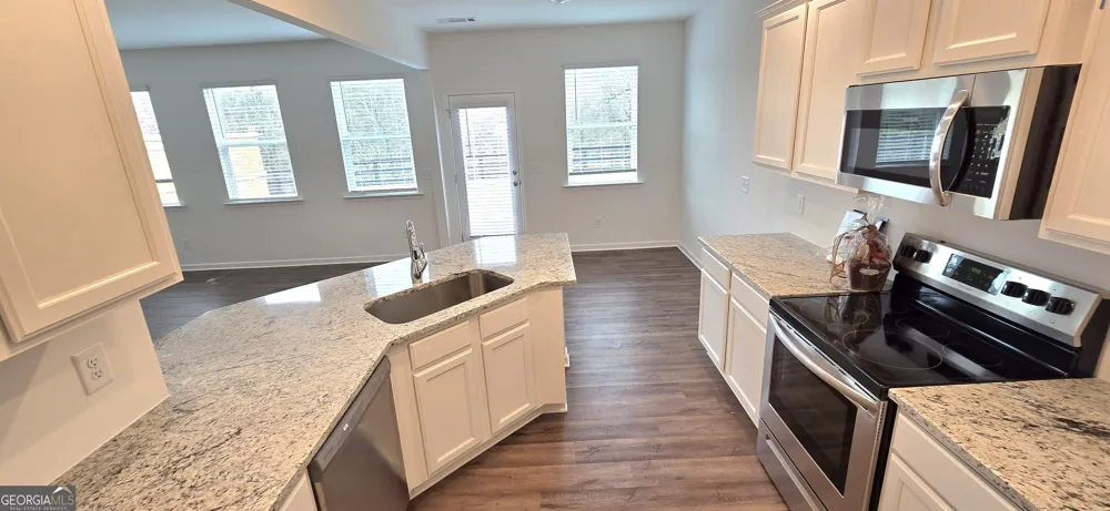 64 Sepia Oak DR Newnan, GA 30263