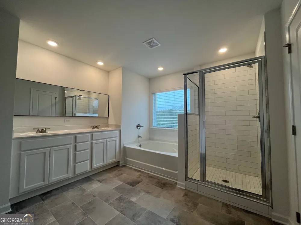 64 Sepia Oak DR Newnan, GA 30263