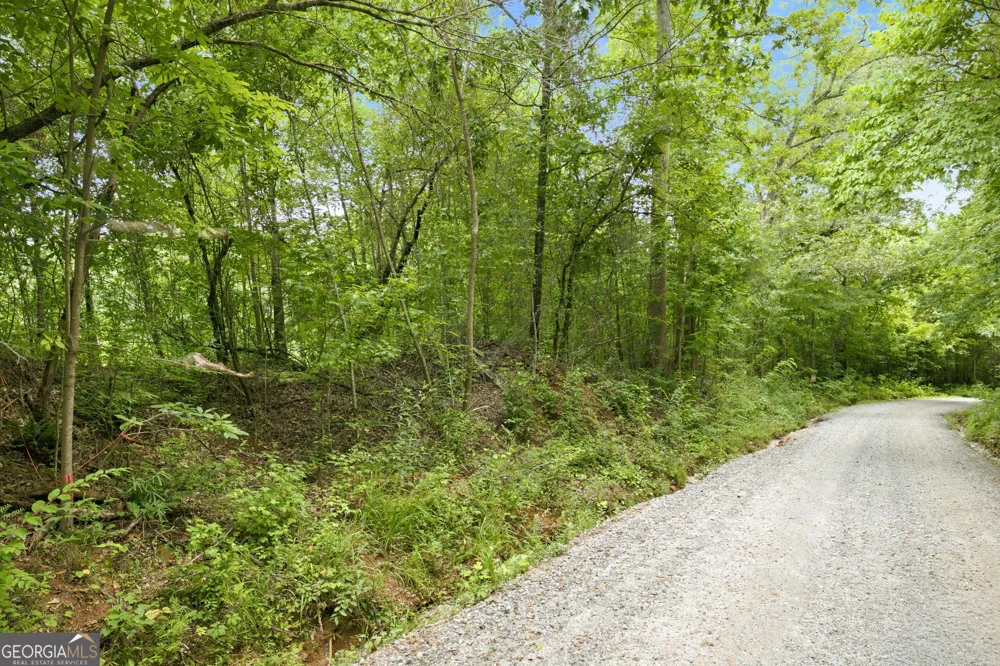 759 Fairview RD Pendergrass, GA 30567