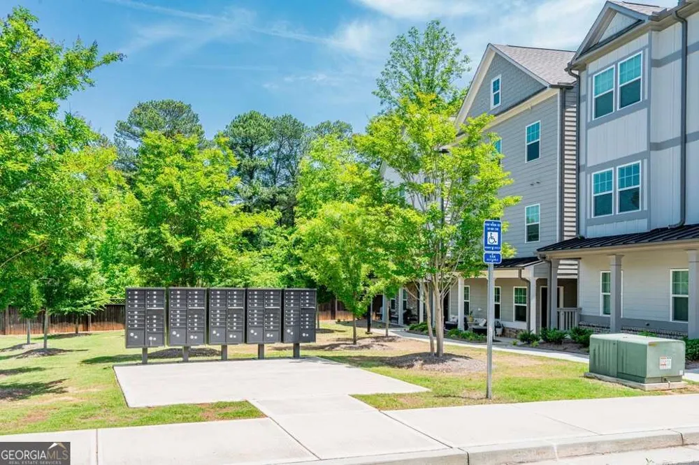 2106 Remy CT Kennesaw, GA 30144