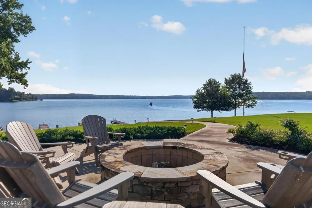 204 Collis Marina RD Eatonton, GA 31024