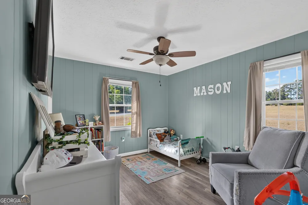 110 Queen DR Glennville, GA 30427