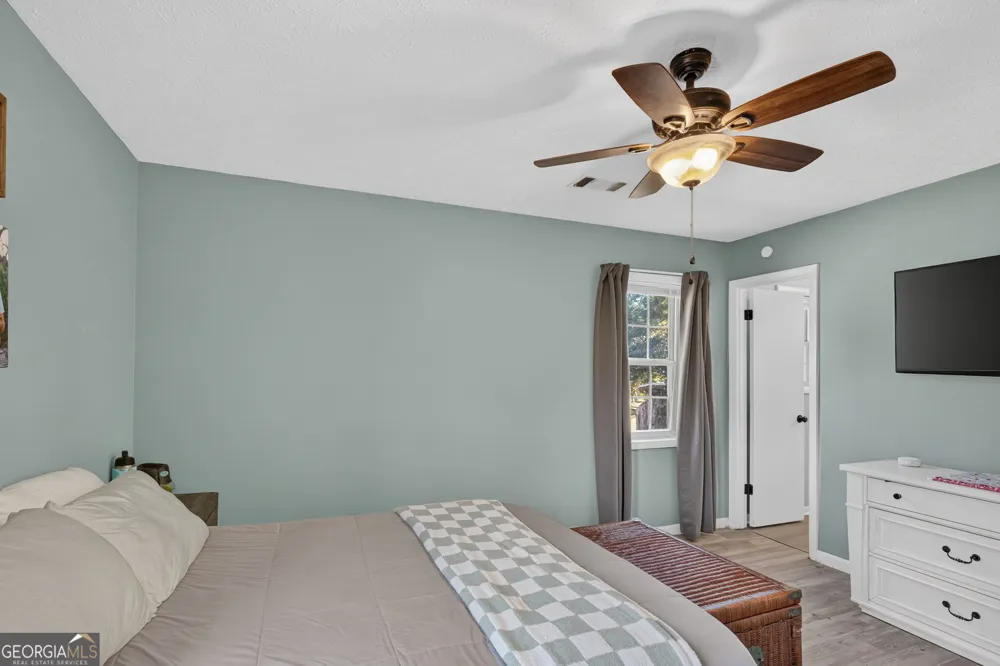 110 Queen DR Glennville, GA 30427