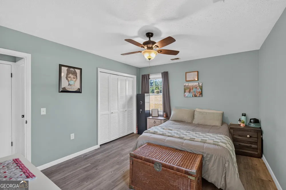 110 Queen DR Glennville, GA 30427