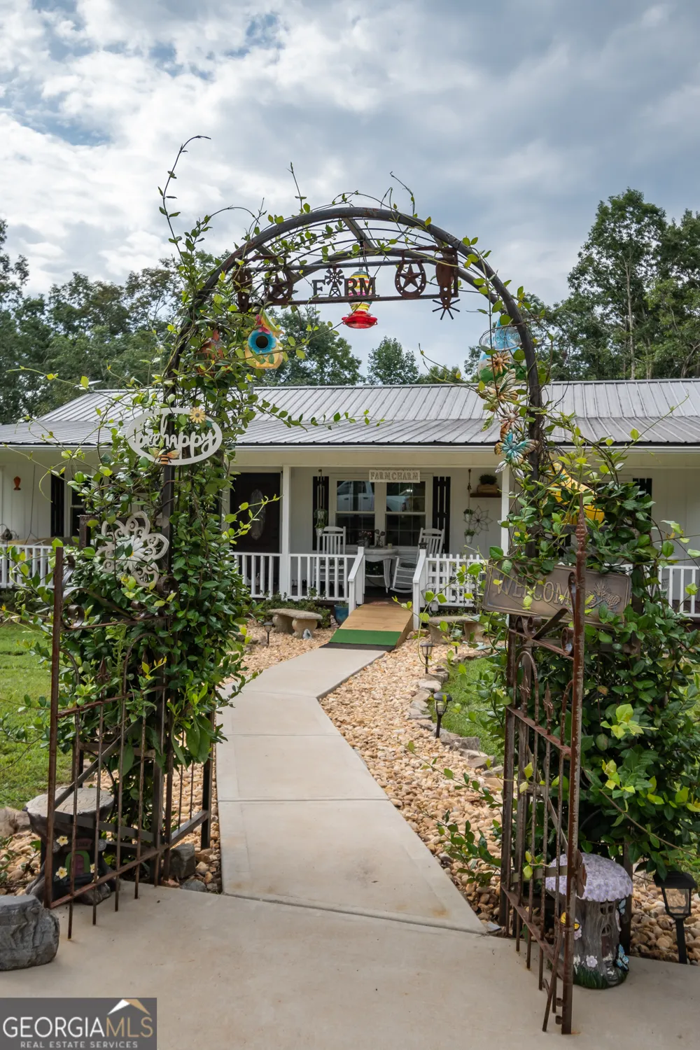2014 Athens RD Royston, GA 30662
