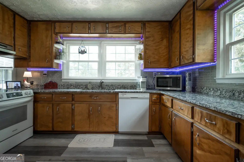 2014 Athens RD Royston, GA 30662