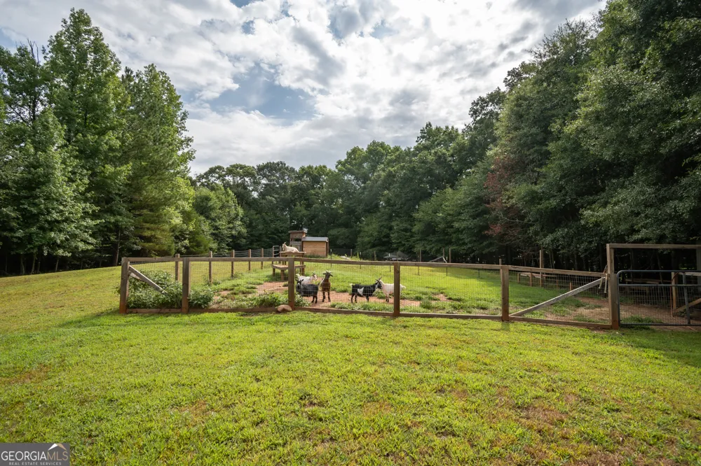 2014 Athens RD Royston, GA 30662