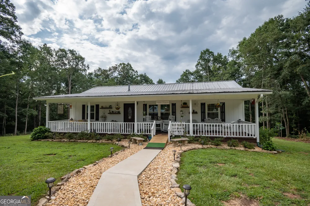 2014 Athens RD Royston, GA 30662