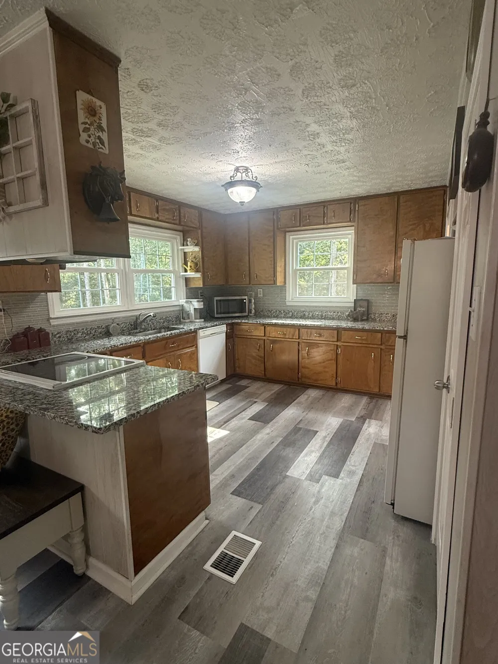 2014 Athens RD Royston, GA 30662