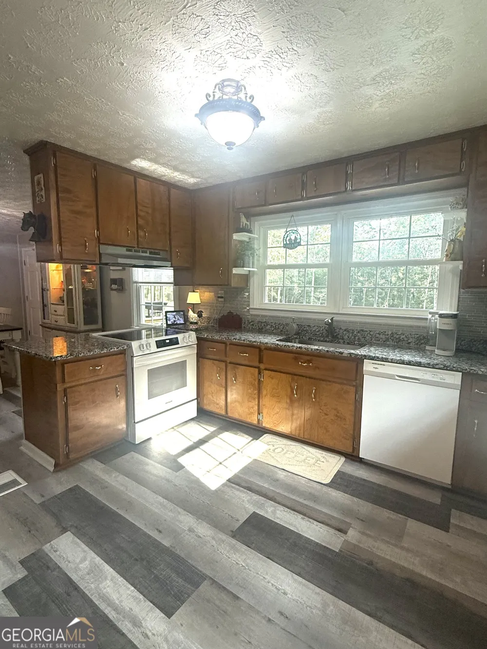 2014 Athens RD Royston, GA 30662