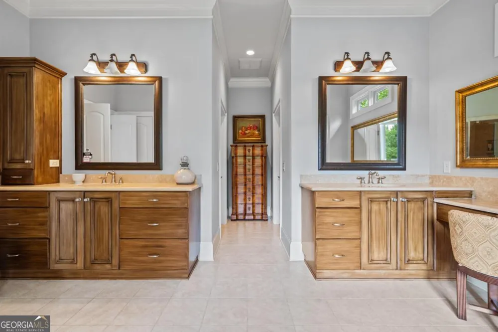 1221 Lake Club DR Greensboro, GA 30642