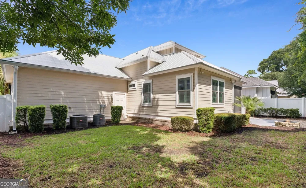 180 Township Bluff CIR St. Simons, GA 31522