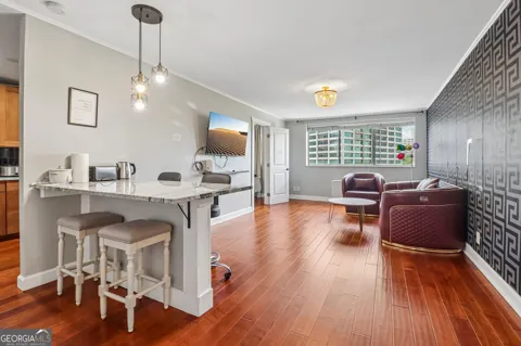 215 Piedmont AVE NE