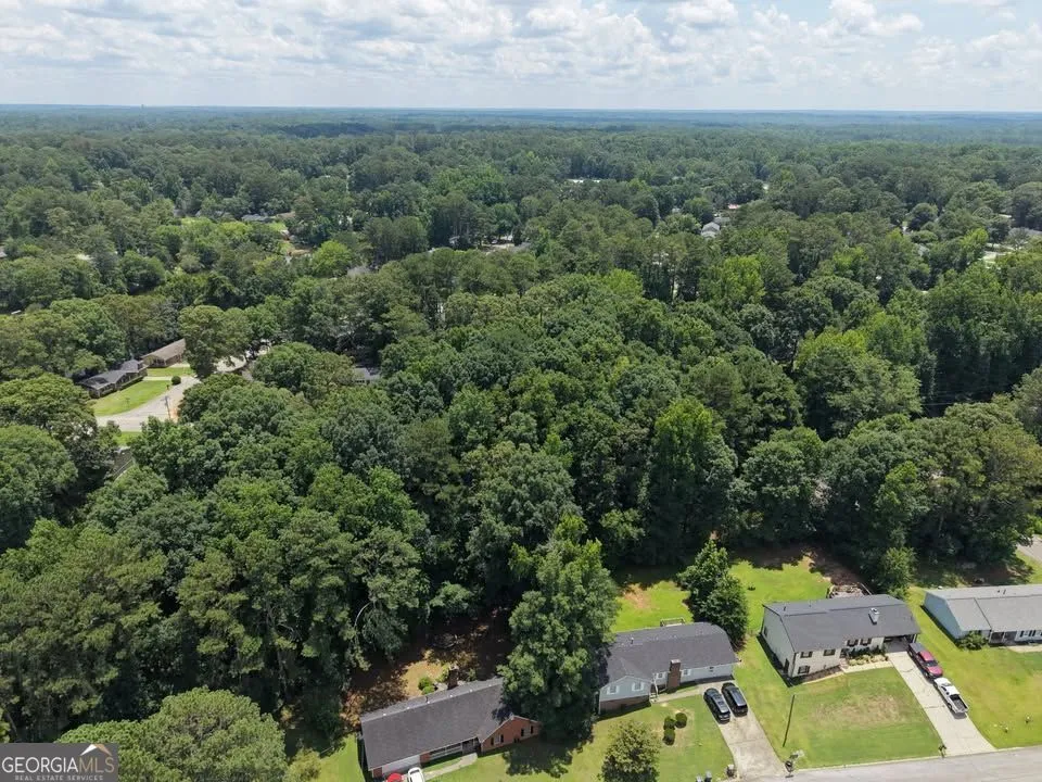 656 Lakeridge DR SE Conyers, GA 30094