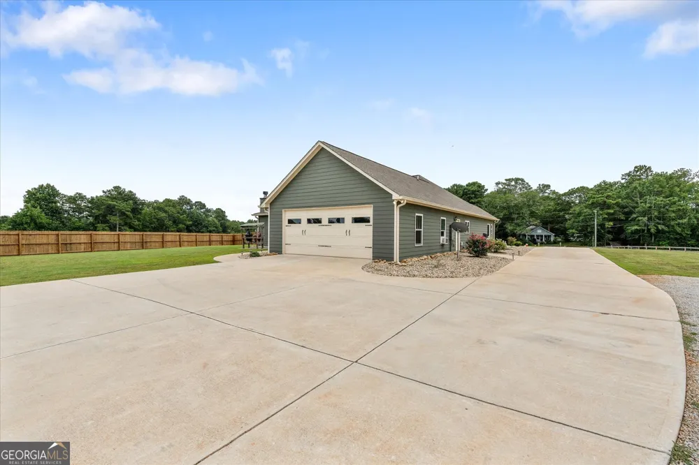 551 Lovell RD Temple, GA 30179