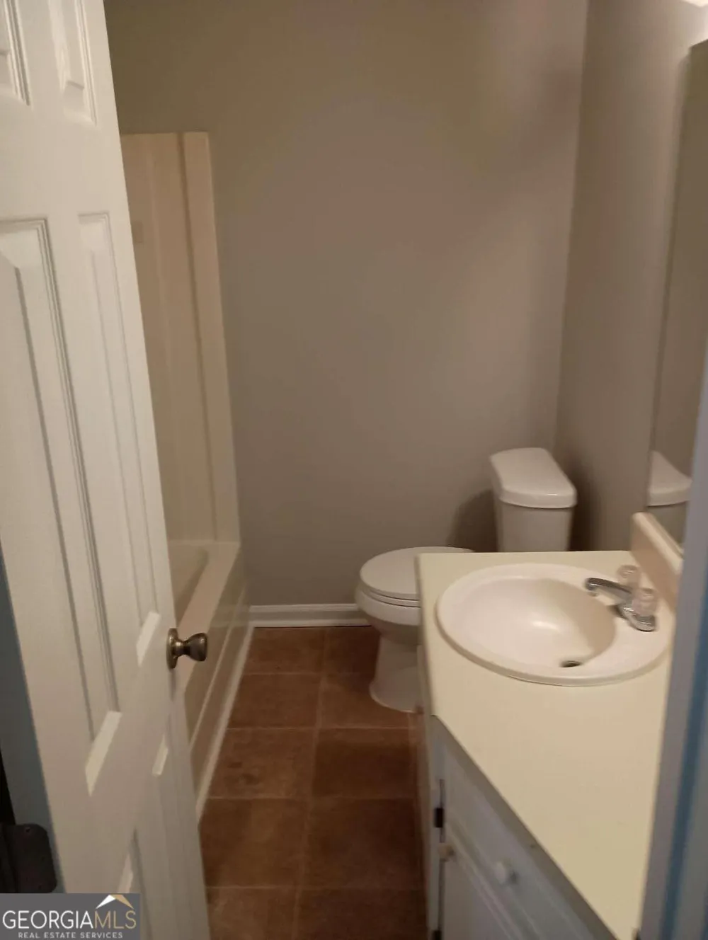 8278 Mountain Pass Riverdale, GA 30274