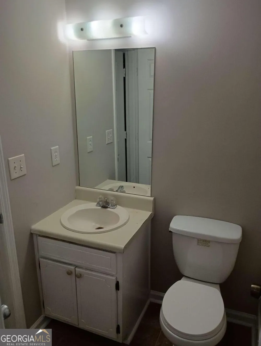 8278 Mountain Pass Riverdale, GA 30274