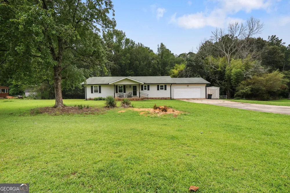 110 Drennan DR Fayetteville, GA 30215