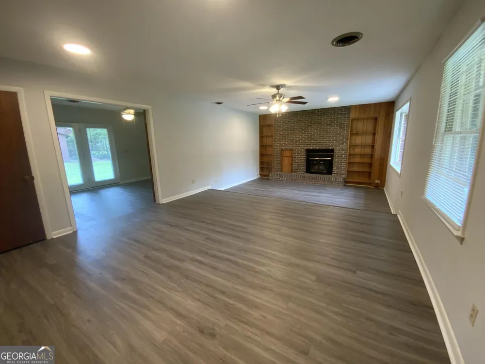 404 Marvin AVE Statesboro, GA 30458