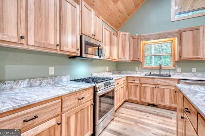 134 Camp Creek VW Blairsville, GA 30512