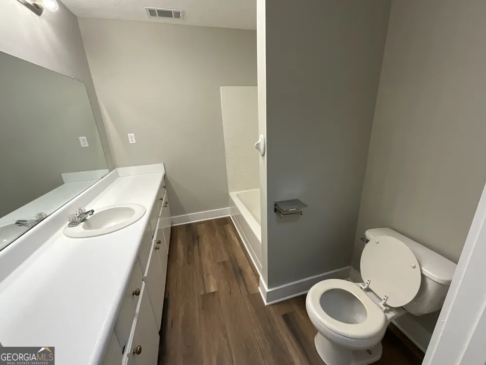 1857 Old Savannah RD Midville, GA 30441