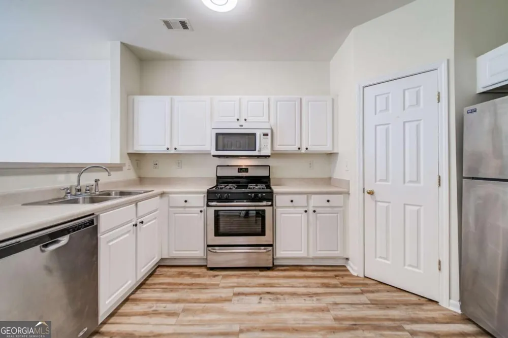 3285 Hidden Cove CIR Peachtree Corners, GA 30092