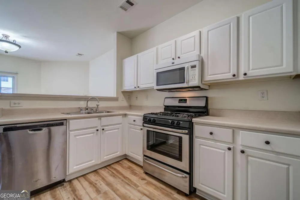 3285 Hidden Cove CIR Peachtree Corners, GA 30092