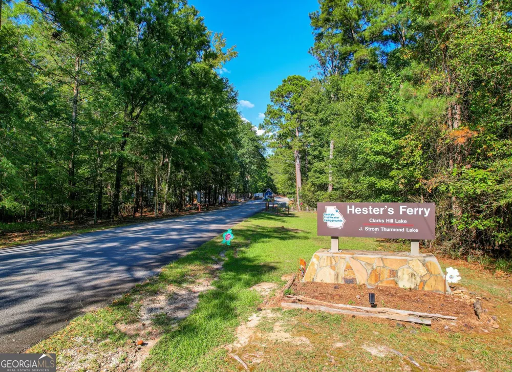 1309 Shimmering Water CV Tignall, GA 30668