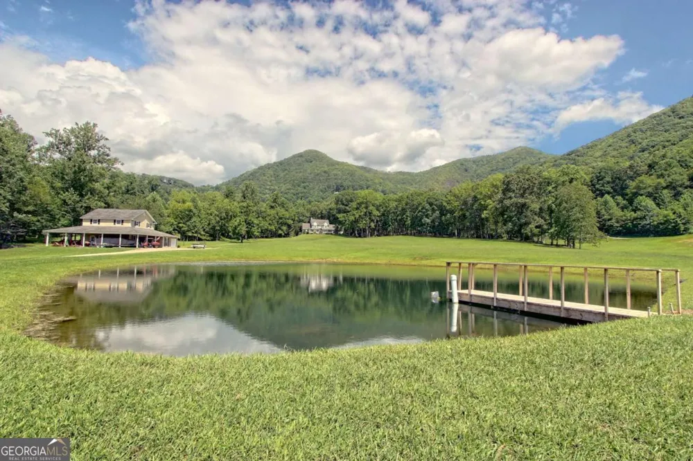299 Old Homestead LN Hayesville, NC 28904