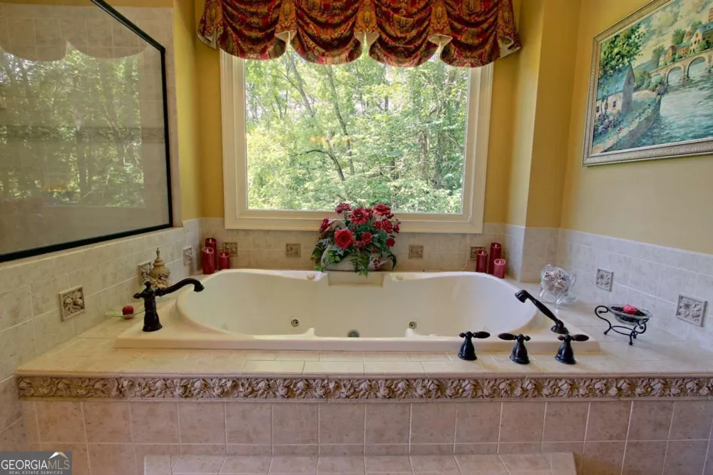 299 Old Homestead LN Hayesville, NC 28904