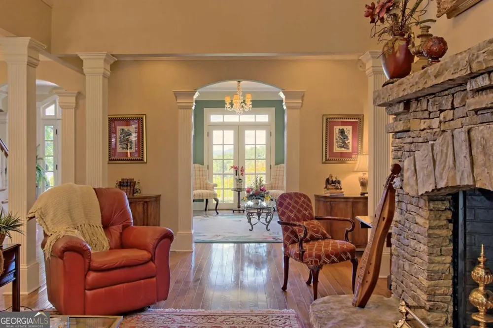 299 Old Homestead LN Hayesville, NC 28904