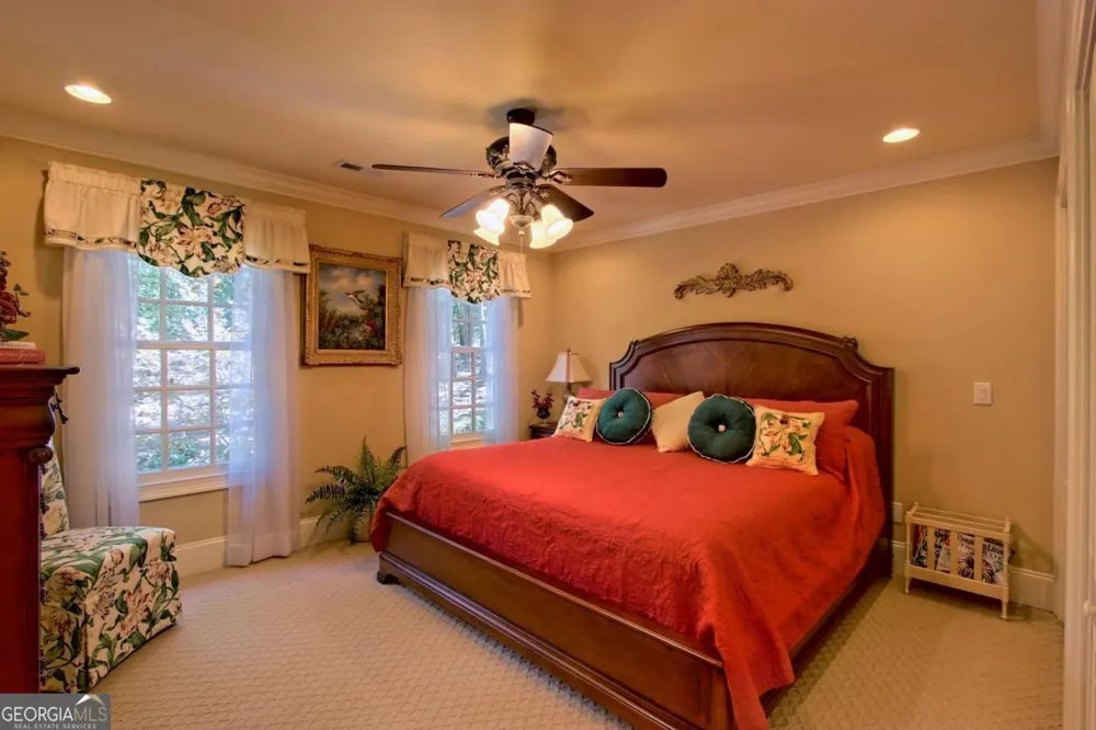 299 Old Homestead LN Hayesville, NC 28904